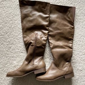 Shoedazzle over the knee sz 9.5w never worn NWOT